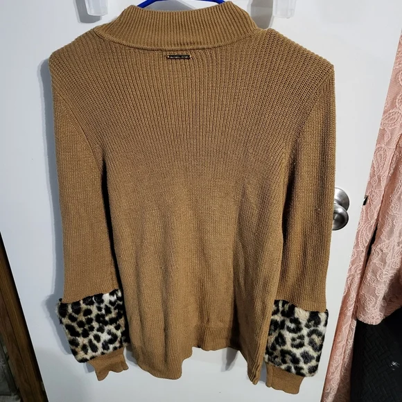 NWT WOMANS MICHAEL KORS FUR CUFFED SWEATER SZ S - Picture 2 of 8